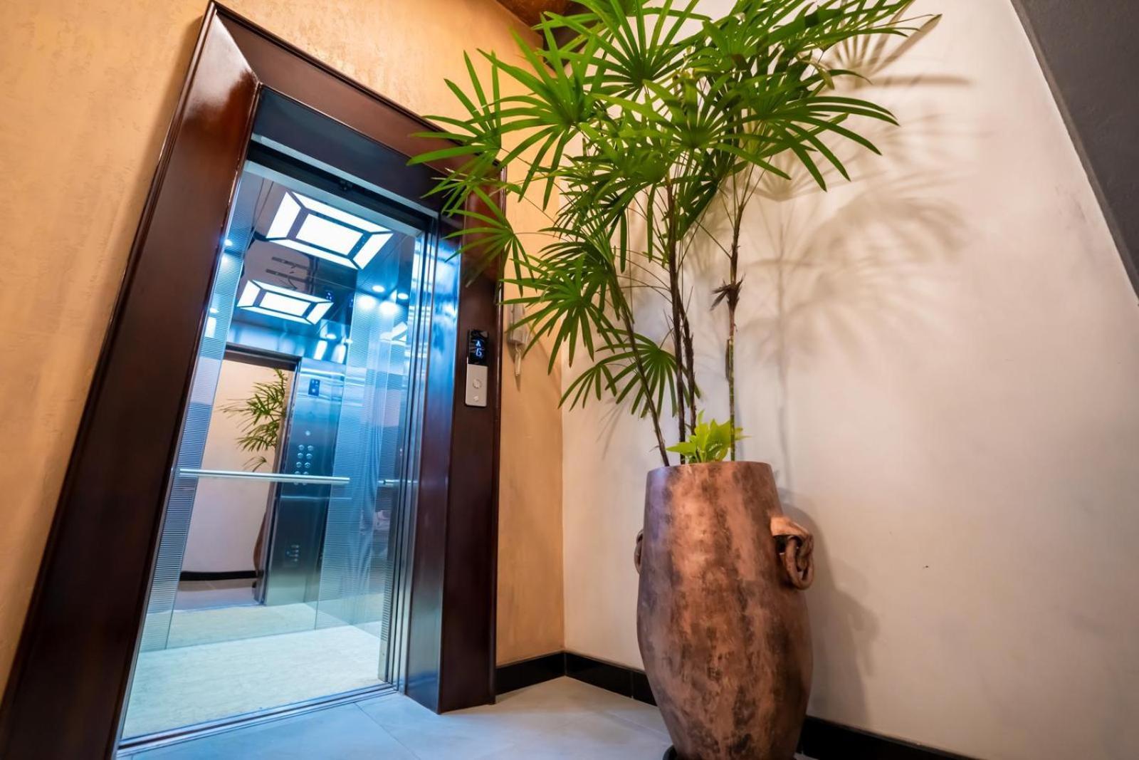 Limeshine - Airport Transit Hotels & Residences Katunayake Exterior photo