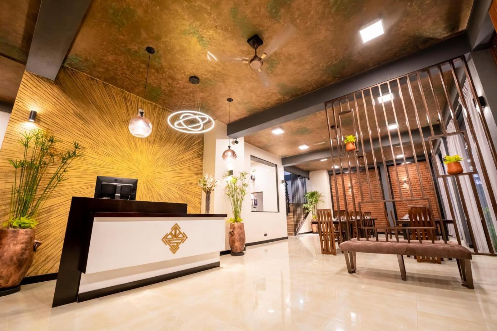 Limeshine - Airport Transit Hotels & Residences Katunayake Exterior photo
